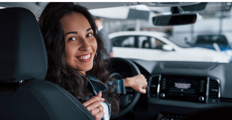 ¿Cuánto cuesta un seguro Quálitas para carro compacto / sedan / camioneta?